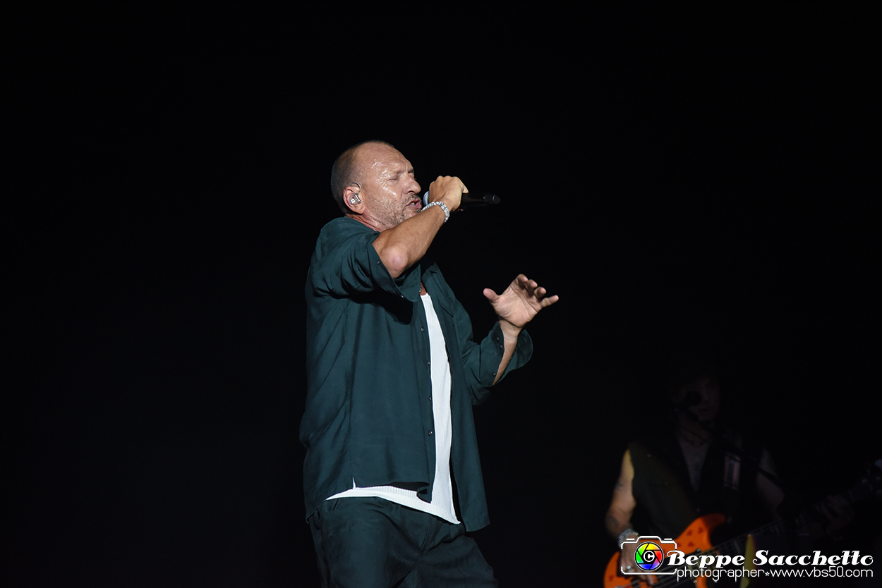 VBS_0829 - Concerto Biagio Antonacci - Palco Centrale Tour 2023.jpg